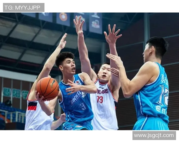 广州篮球队在冠军赛中的默契配合与战术执行分析 广州篮球队在冠军赛中的默契配合与战术执行分析