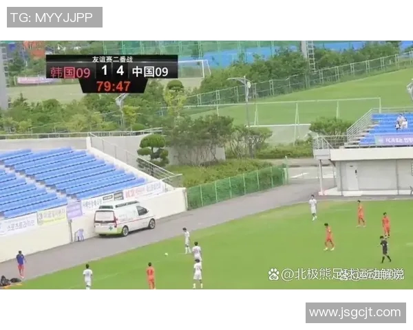 中国足球明星在赛场上泪洒绿茵的感人瞬间回顾与情感解读 中国足球明星在赛场上泪洒绿茵的感人瞬间回顾与情感解读